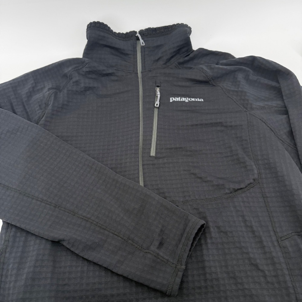 Patagonia R1 Pullover Mens Large Black Grid Fleece Quarter Zip Midlayer Jacket